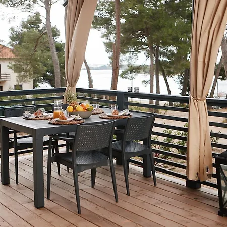 Luxury Homes Casa vacanze Pašman